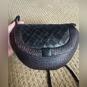 Woven Black and Brown purse vintage
